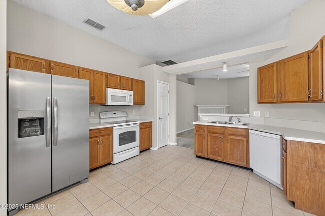 Foto del edificio - 12799 Glade Springs Dr S