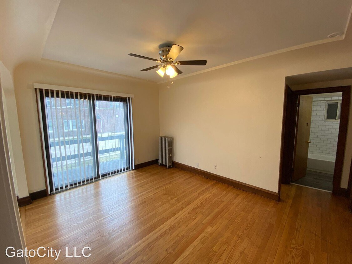 Foto principal - 5502 W Burnham St
