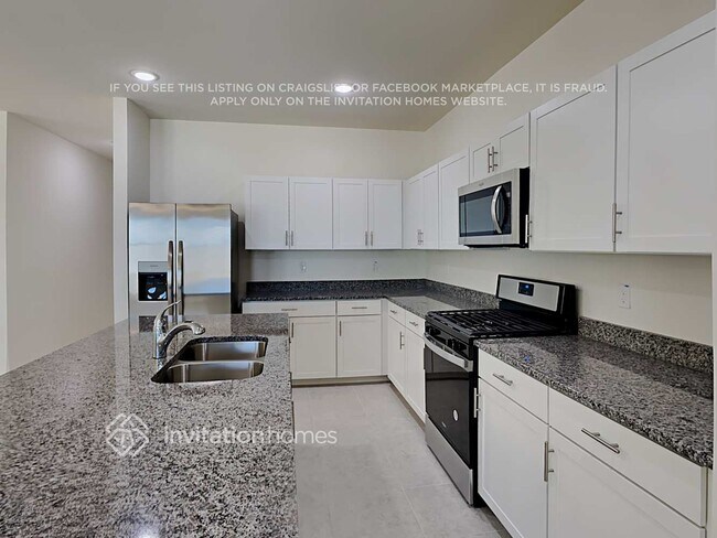 Foto del edificio - 19140 W Pierson St