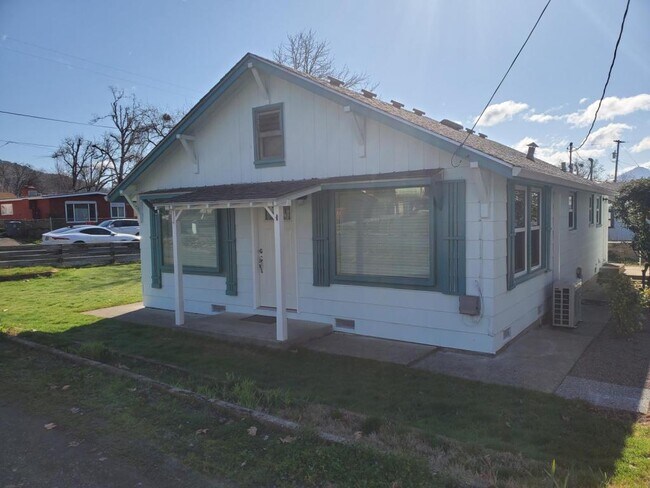 Foto del edificio - 916 NE 11th St