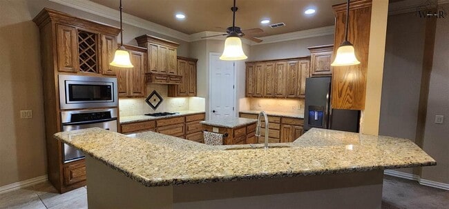 Foto del edificio - 1608 Tanglewood Dr