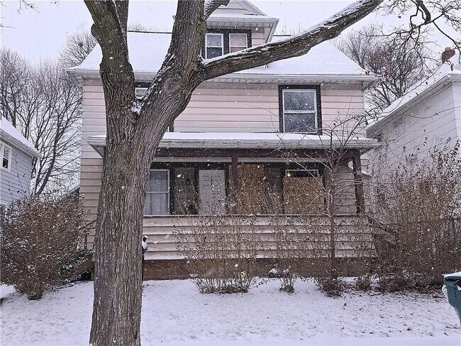 Foto del edificio - 88 Fairbanks St
