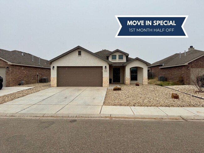 Building Photo - MOVE IN SPECIAL: First Full Month Half Off