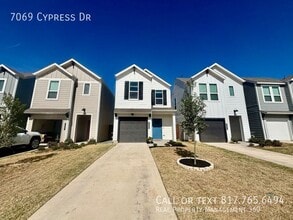 Building Photo - 7069 Cypress Dr