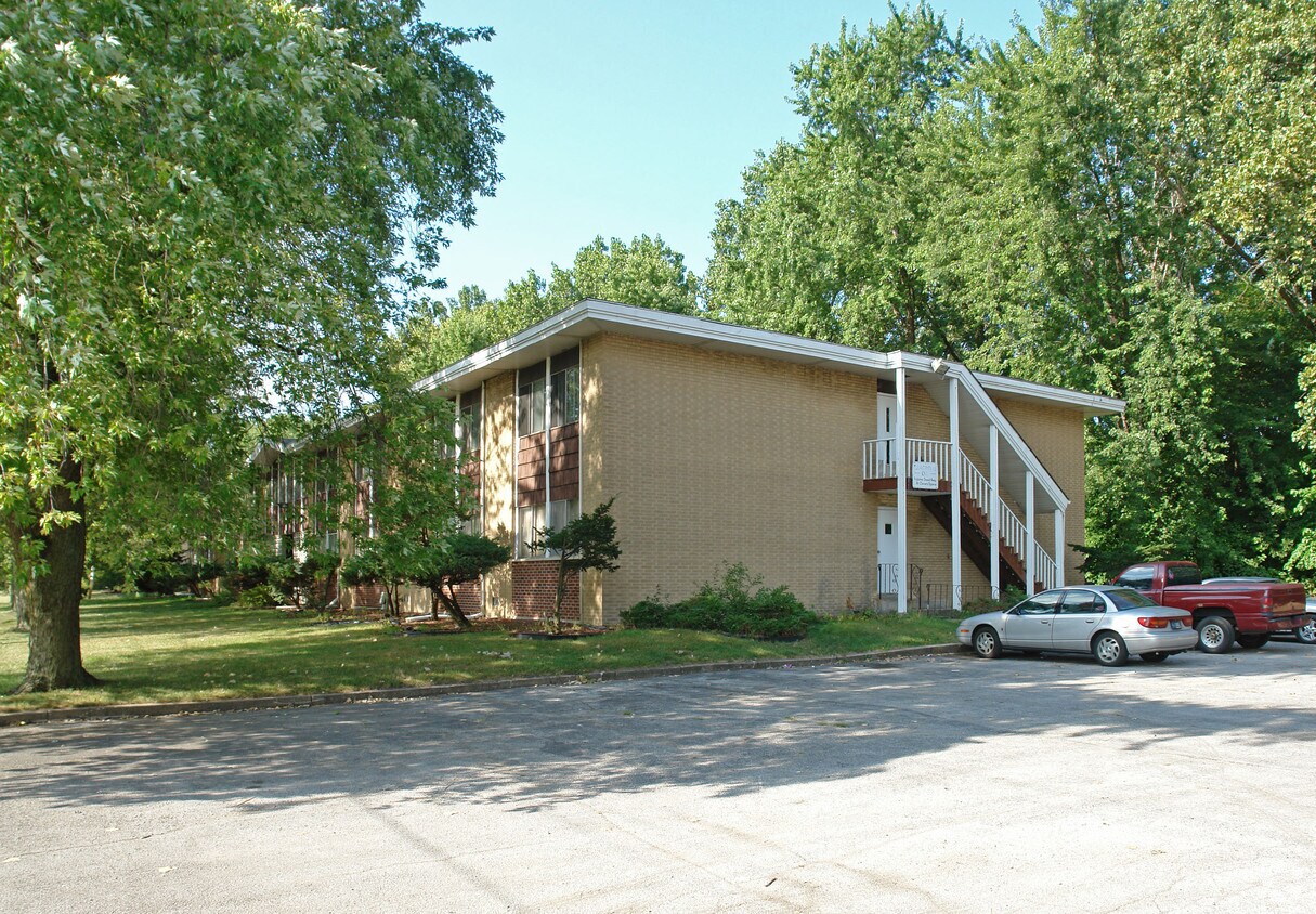 Primary Photo - 3330 Pierce St