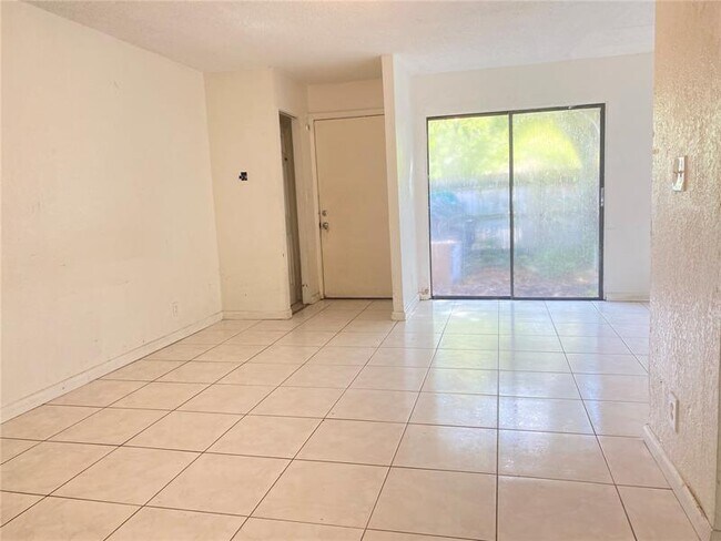 Foto del edificio - 2209 NW 55th Ter