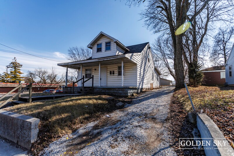 815 W Memorial Dr, Muncie, IN 47302 Condo for Rent in Muncie, IN