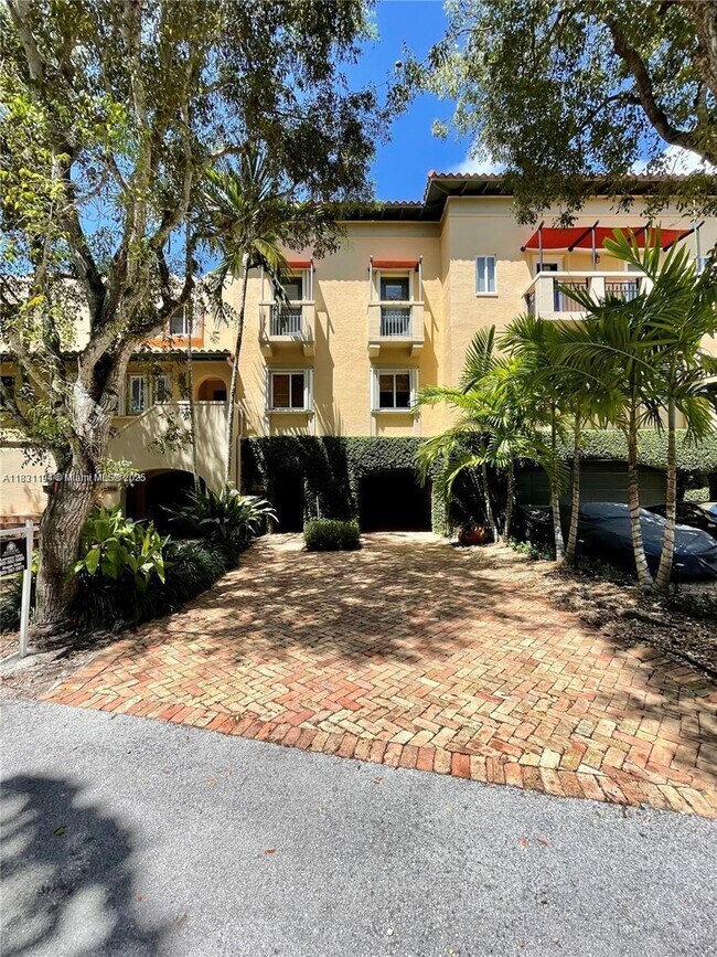 Foto del edificio - 6204 Paradise Point Dr