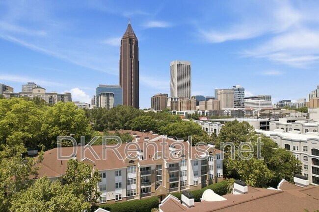 Foto del edificio - 220 Renaissance Pkwy NE