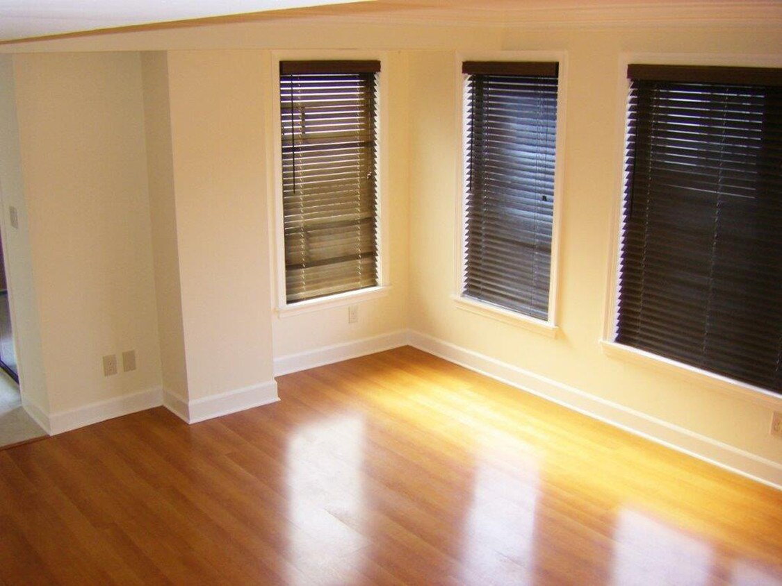 Foto principal - 1080 Wisconsin Ave NW