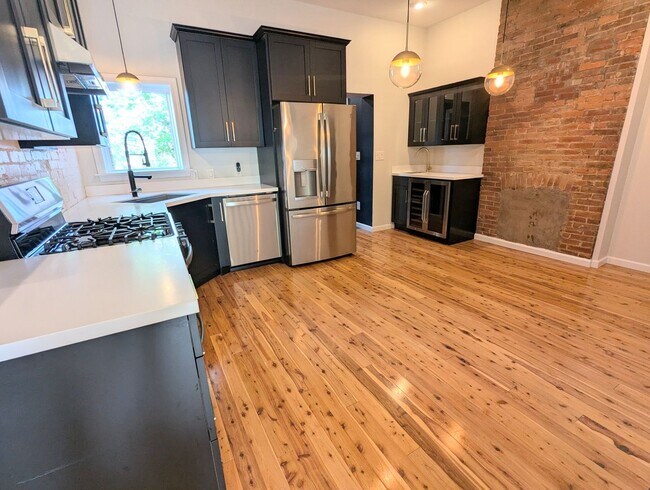 Foto del edificio - Modern 2 Bedroom 1.5 Bathroom Home (Lawrenceville)