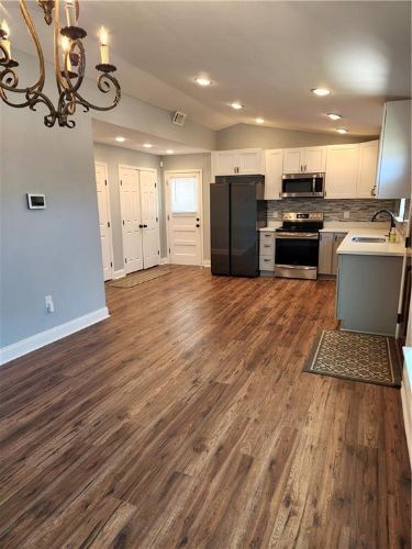 Foto del edificio - 413 River Oaks Dr