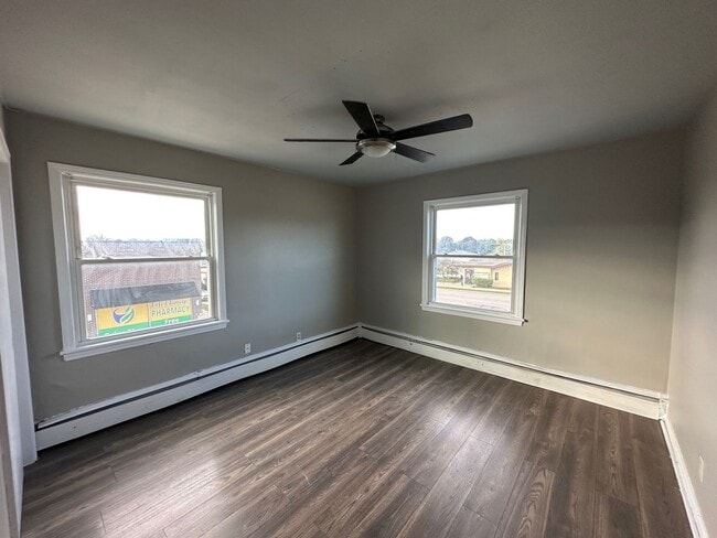 Foto del edificio - 7105 W Capitol Dr