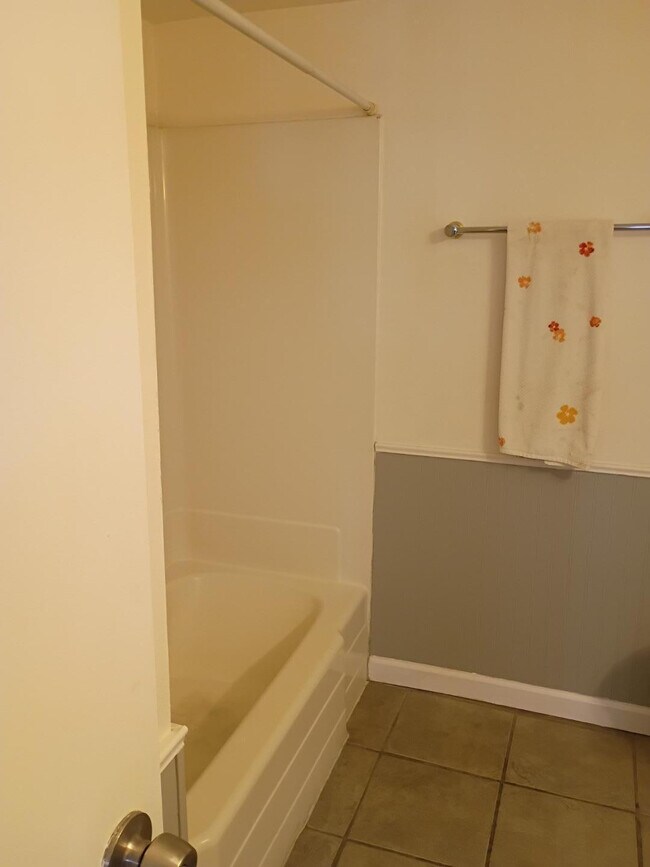 Foto del edificio - 2694 E Oakleaf Dr