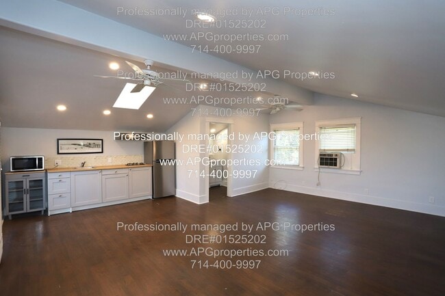 Building Photo - 163 N A St