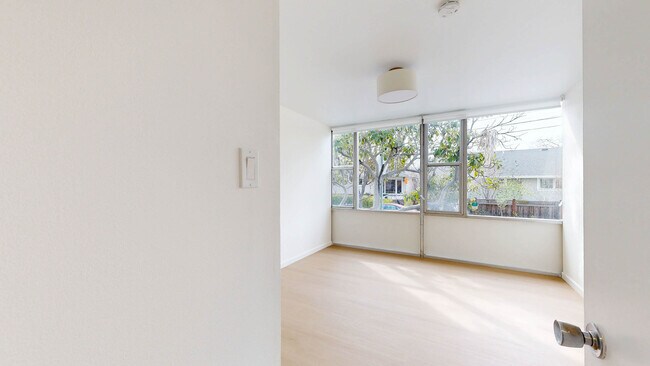 Foto del edificio - 1507 Carol Ave