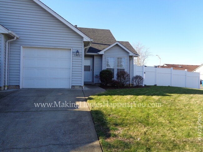 Building Photo - 7475 Parkplace Dr NE