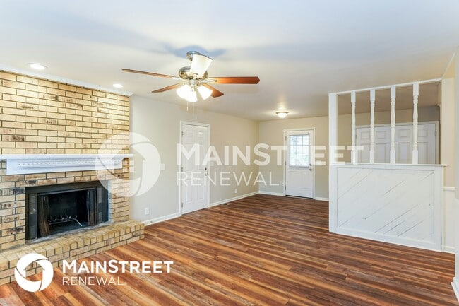 Foto del edificio - 242 Iris Dr