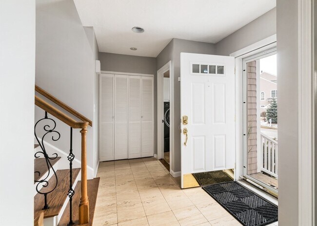 Building Photo - 32 Whaler Ln