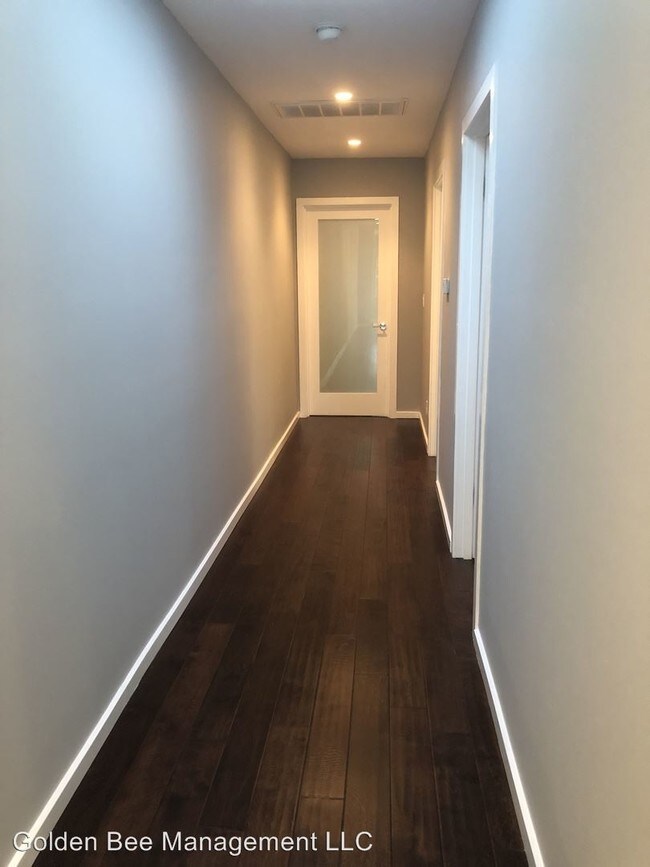 Foto del edificio - 809 N West Knoll Dr