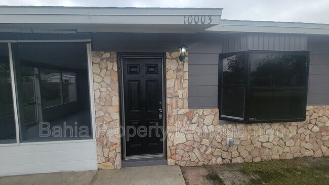 Foto del edificio - 10003 N Connechusett Rd