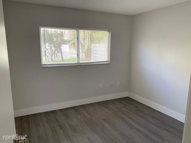 Foto del edificio - 3 br, 2.5 bath Townhome - 546 NW 98th Ave