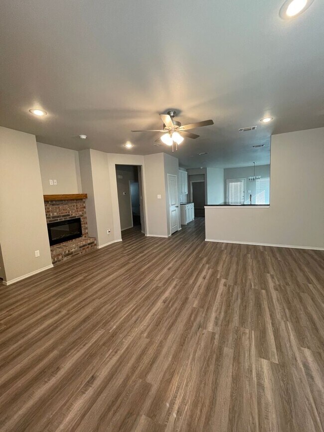 Foto del edificio - Beautiful Home Minutes from Lubbock's Finest!
