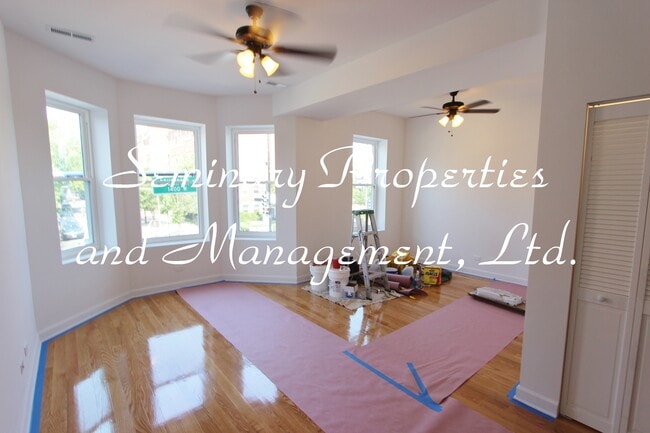 Building Photo - 3761 N Southport Ave