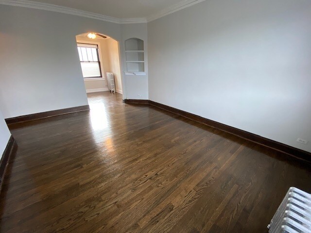 Foto del edificio - 5544 W Leland Ave