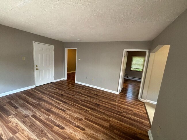 Foto del edificio - 3121 Gobel Ave