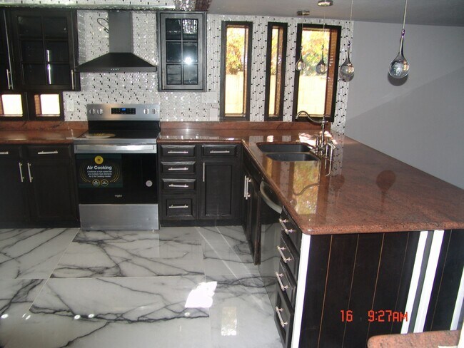 Foto del edificio - 931 E Morningstar Ln