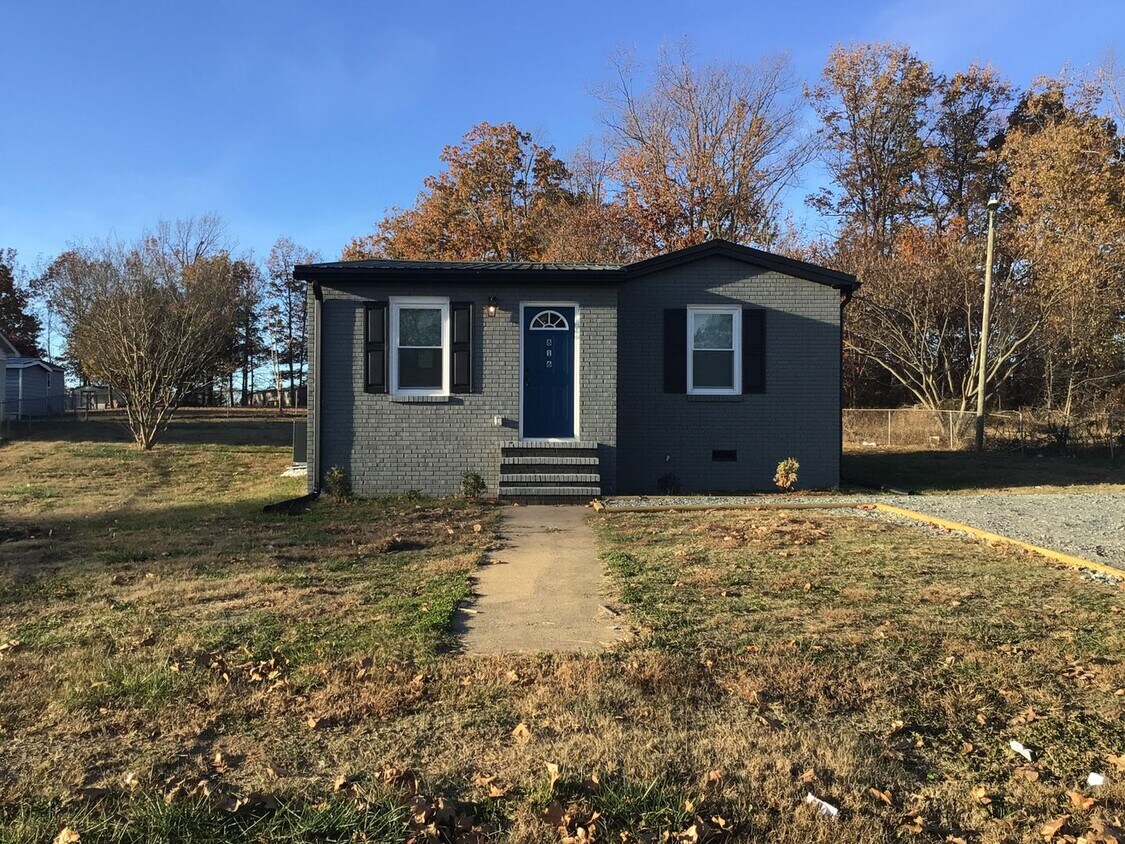 Foto principal - Available to Show