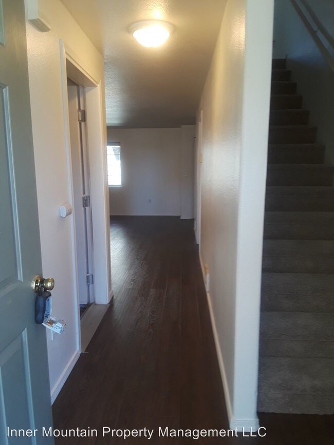 Foto del edificio - 2597 NW Cedar Ave