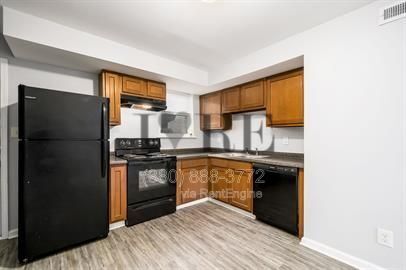 Foto del edificio - 264 Powell Cir