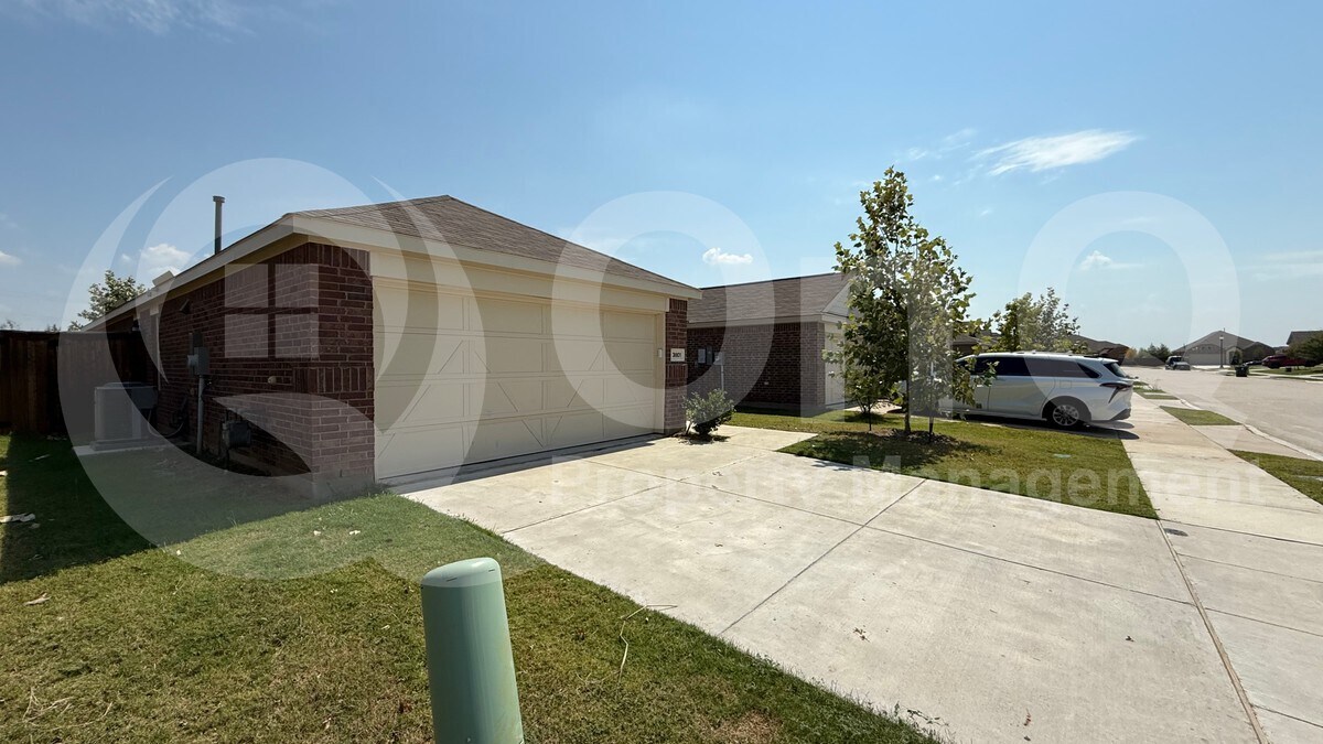 Foto principal - 3801 Harper St
