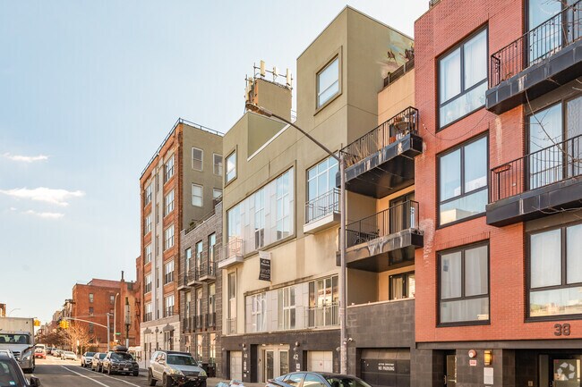 Building Photo - 42-44 Meserole St