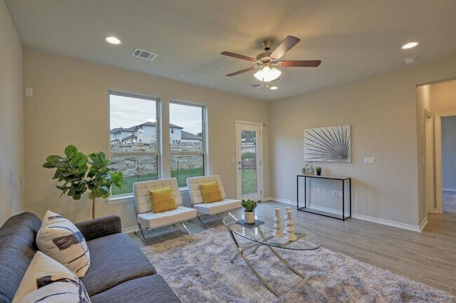 Foto del edificio - 4 br, 3.5 bath House - 14112 McCoy Loop Un...
