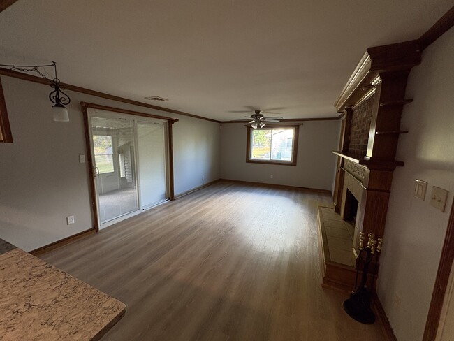 Building Photo - 3627 Oak Park Dr