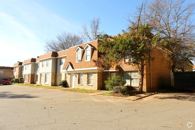 Building Photo - Villa Nueva Apartments