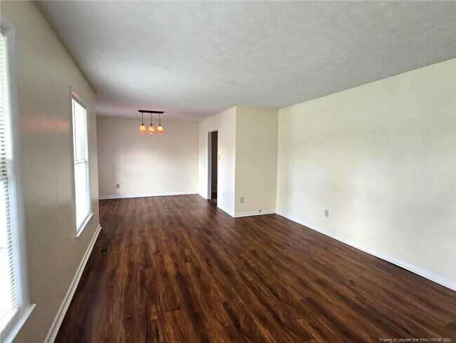 Building Photo - 1604 Sweetgum Cir