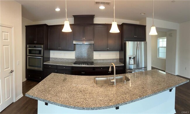 Building Photo - 26276 Tiger Lilly Ave