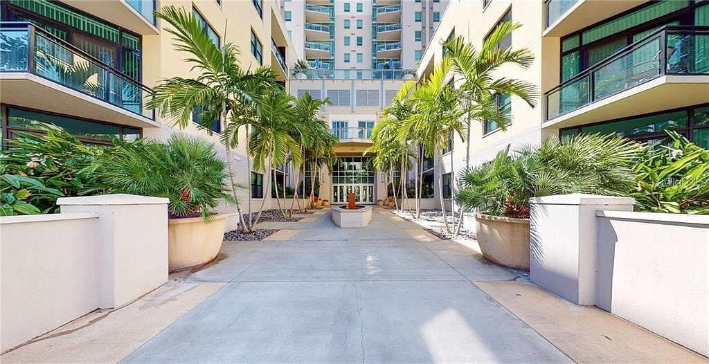 Photo - 400 4th Ave S (Saint Petersburg, FL)