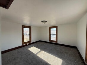 Building Photo - 923 Pierce Ave