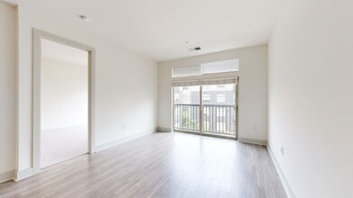 Interior Photo - 322 on North Broad