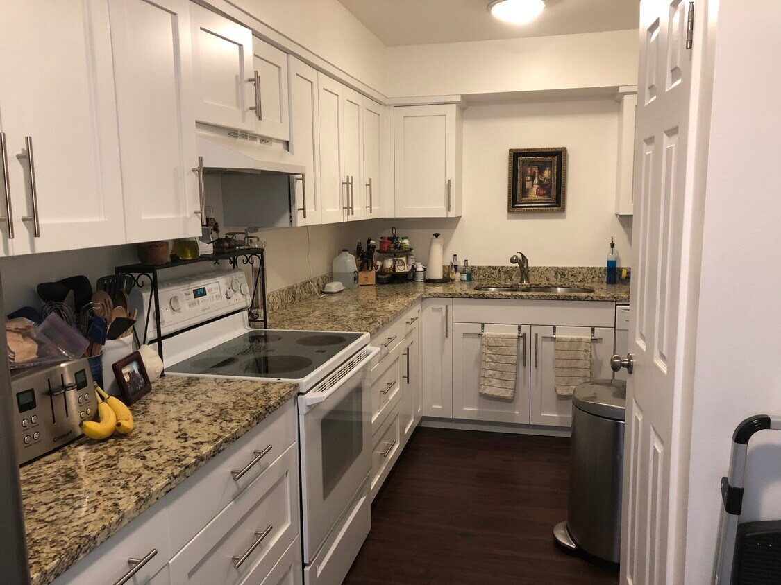 Fotografía del edificio - 3838 E Sunnydale Ln