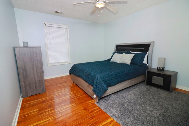 Foto del edificio - 1784 Clayhill Pointe SW