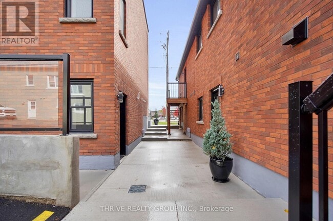 Building Photo - 74 Church St