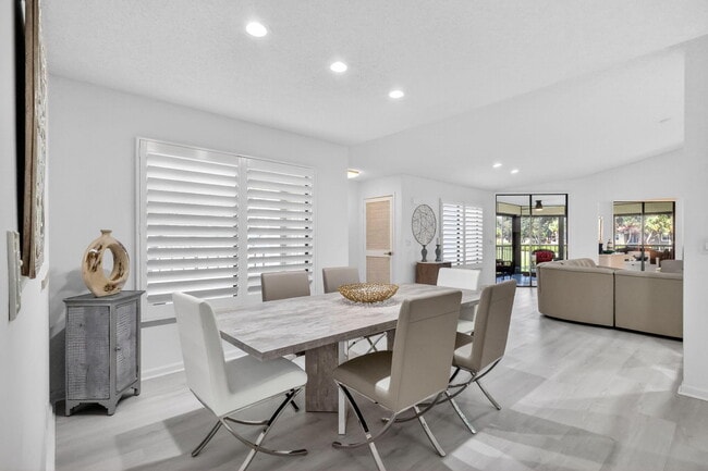 Foto del edificio - 15314 Strathearn Dr