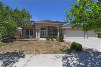 Building Photo - 1435 Cloud Ridge Dr