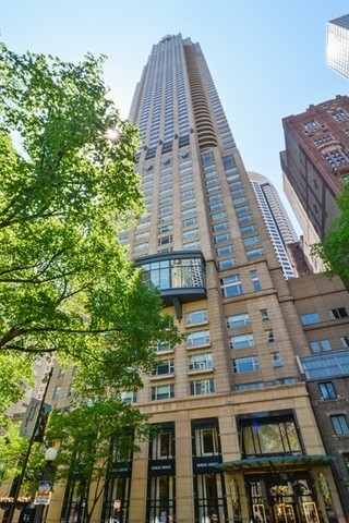 Foto principal - 800 N Michigan Ave